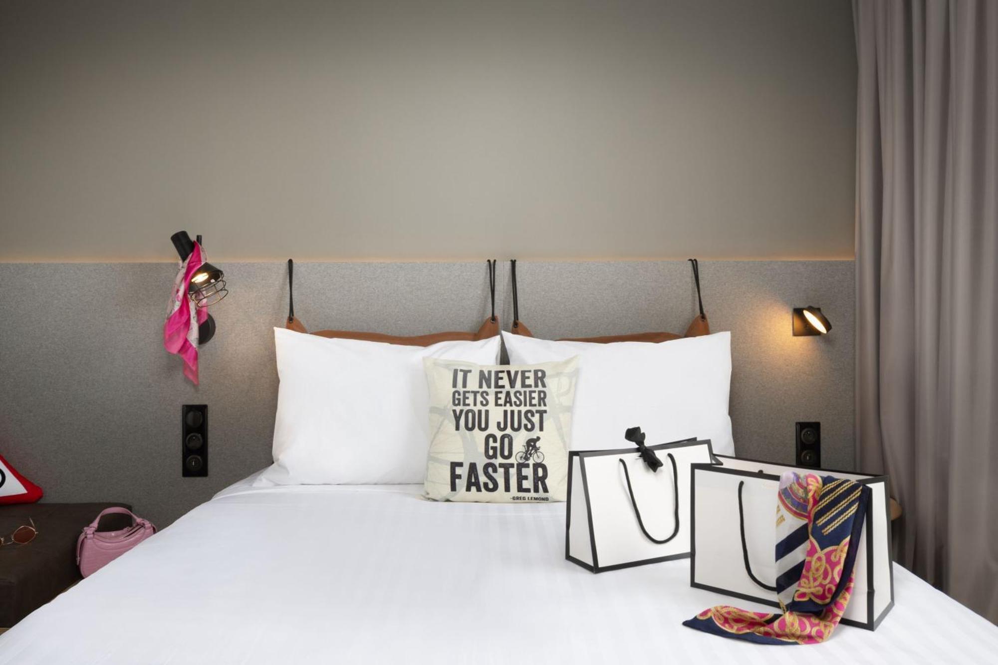 Moxy Paris Clamart Εξωτερικό φωτογραφία