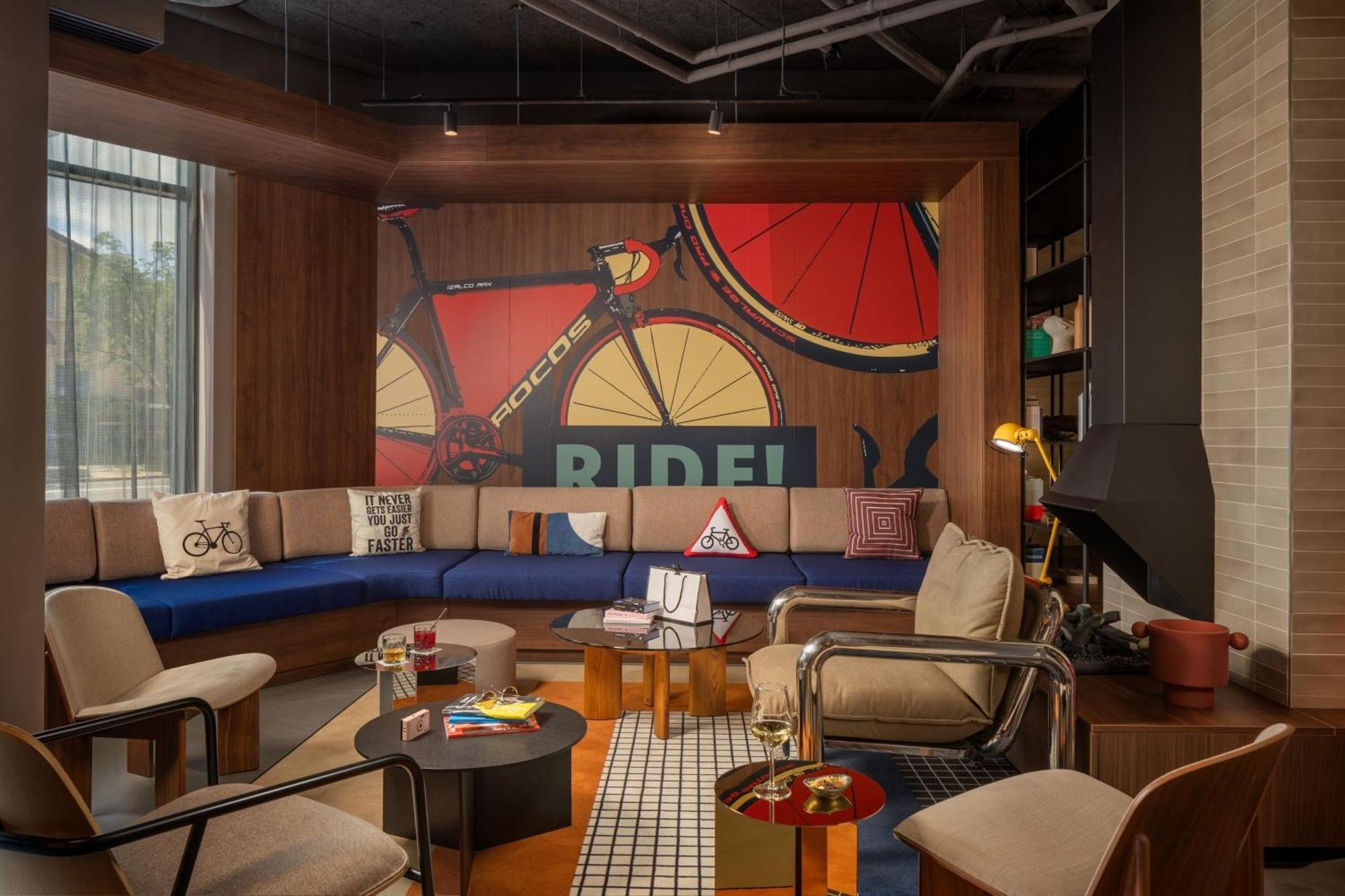 Moxy Paris Clamart Εξωτερικό φωτογραφία